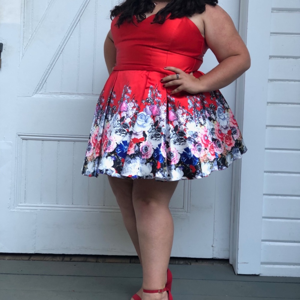 Short formal gown